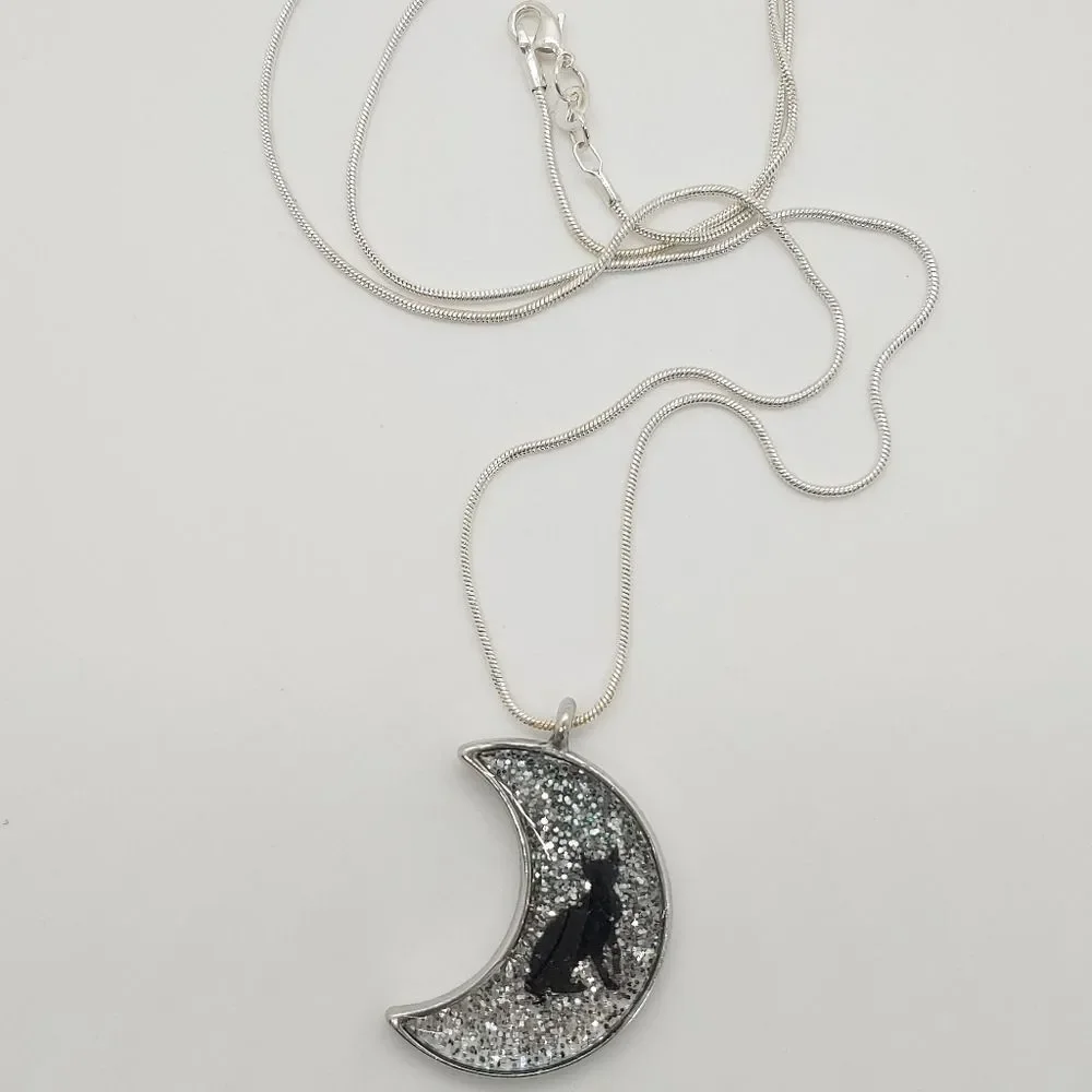 Necklace Silver Moon w/ Glitter & Black Cat
